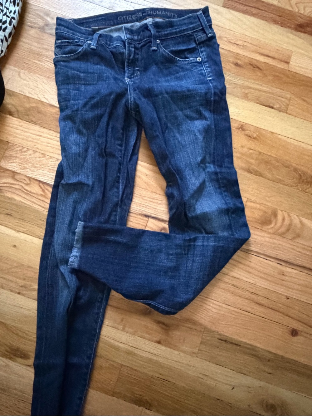 Citizens of Humanity Women's Dark Blue Skinny Jeans Raw Hem